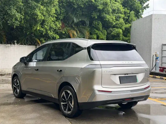 GAC Aion Y — Фото автомобиля 19