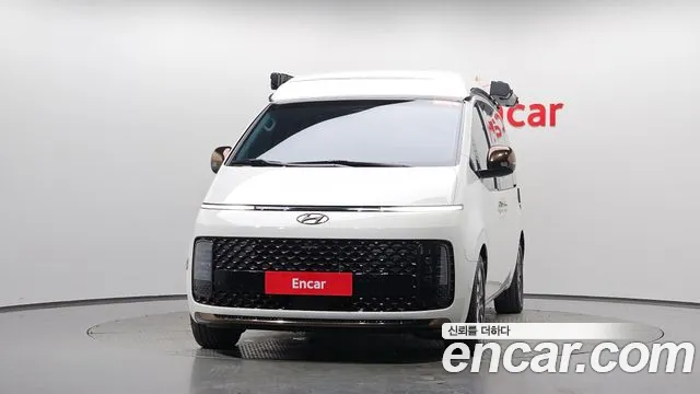 Hyundai Staria Staria — Фото автомобиля 3