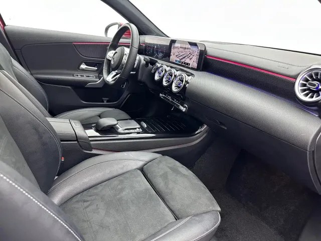 Mercedes-Benz A-Class — Фото автомобиля 19