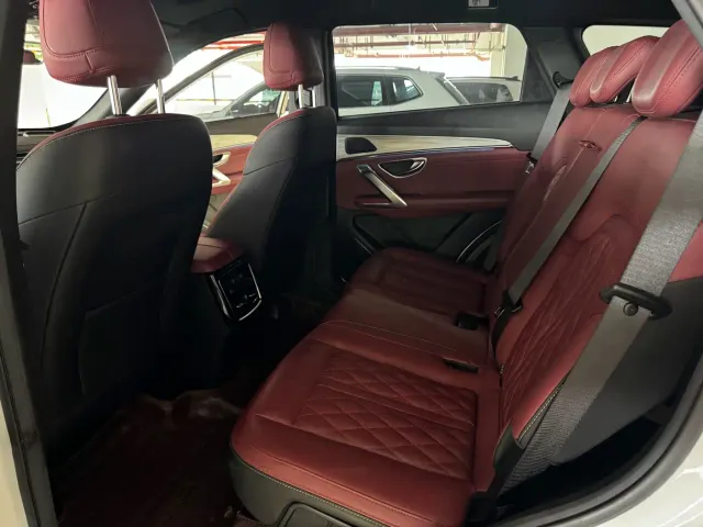 Jetour X70 Plus — Фото автомобиля 9