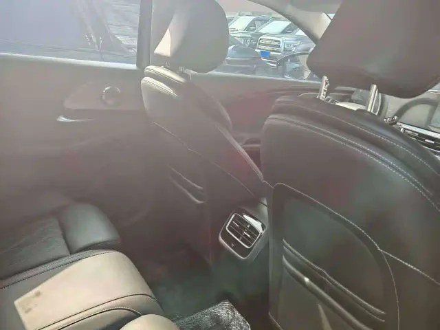 Chery Arrizo 8 — Фото автомобиля 12