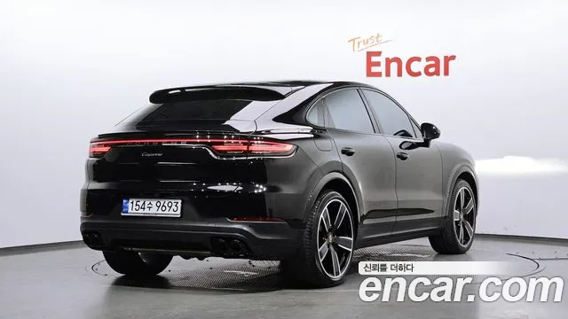 Porsche Cayenne — Фото автомобиля 2