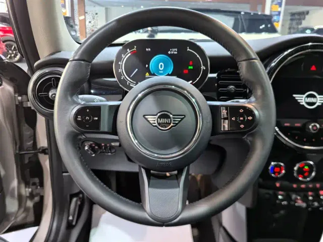 MINI Hatch — Фото автомобиля 8
