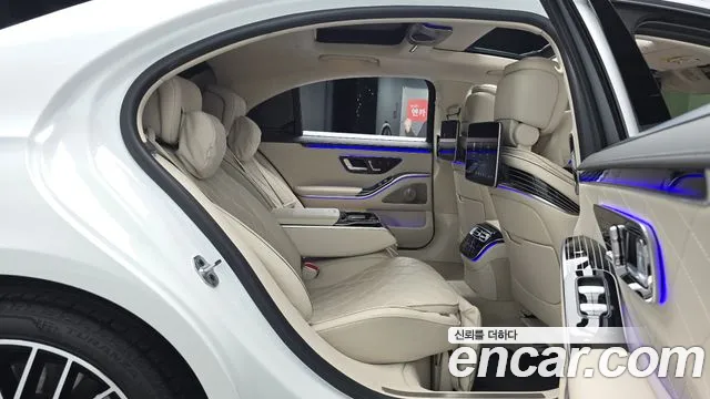 Mercedes-Benz S-Class — Фото автомобиля 8