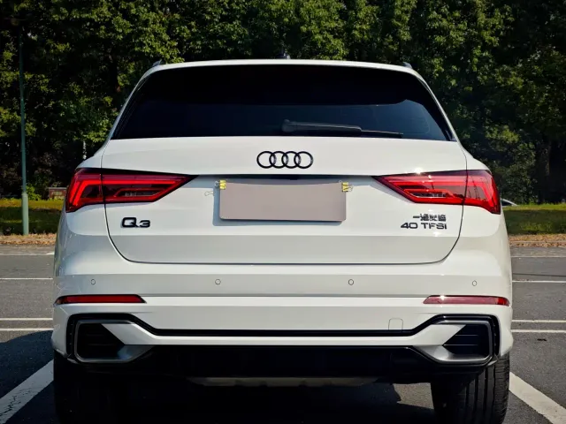 Audi Q3 — Фото автомобиля 5