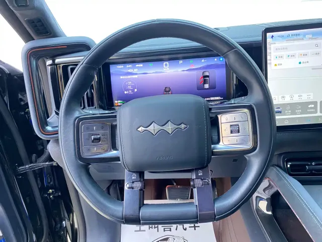 BYD FangChengBao Leopard 5 — Фото автомобиля 5