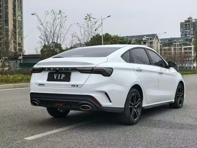 Geely Binrui — Фото автомобиля 9
