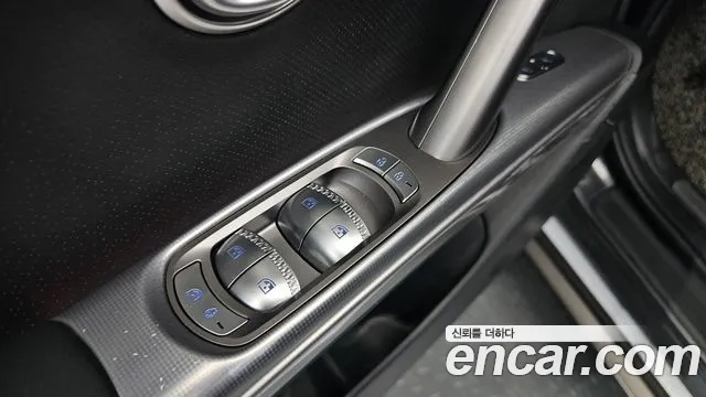 Genesis GV60 — Фото автомобиля 16