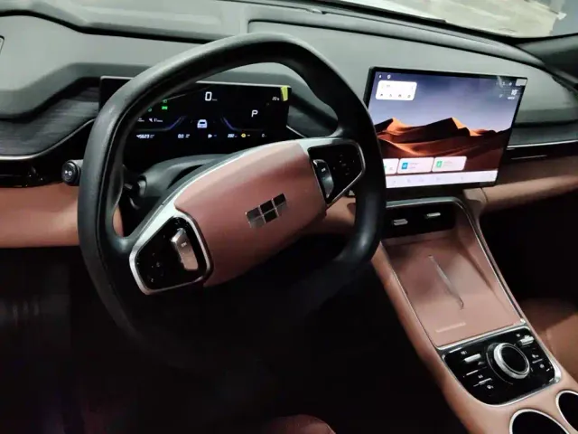 Geely Galaxy L6 — Фото автомобиля 12