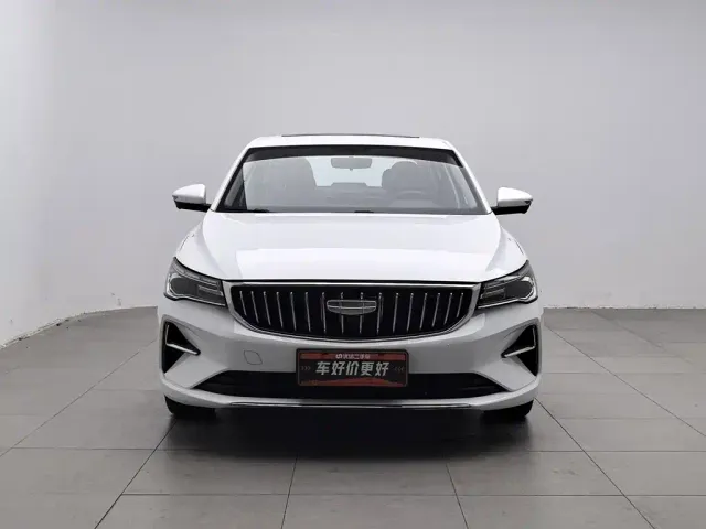 Geely Emgrand — Фото автомобиля 3