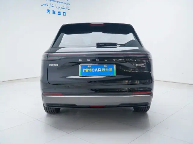 Geely Galaxy Starship 7 EM-i — Фото автомобиля 12