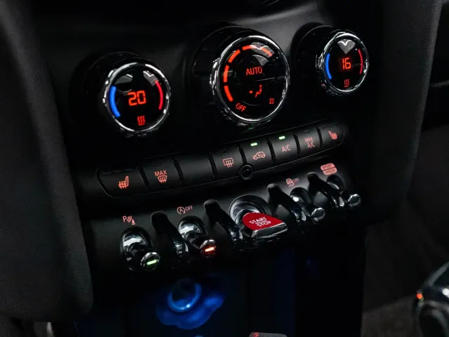 MINI John Cooper Works — Фото автомобиля 10