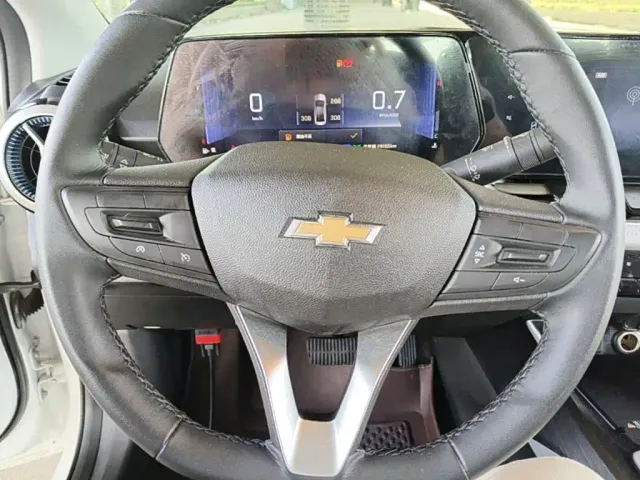 Chevrolet Monza — Фото автомобиля 10