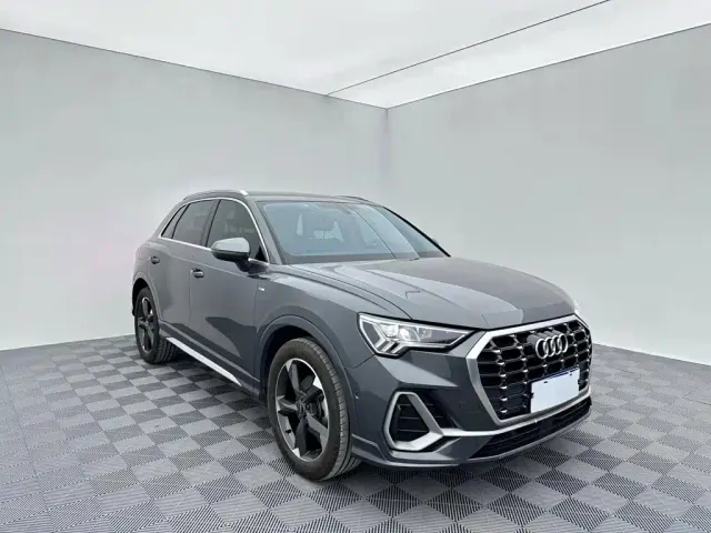 Audi Q3 — Фото автомобиля 3
