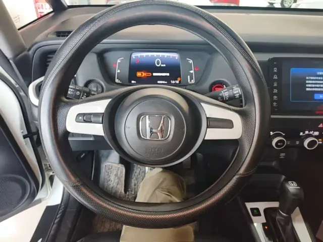 Honda Fit — Фото автомобиля 6
