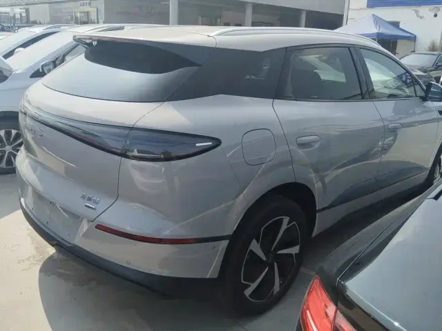 BYD Sealion 06 — Фото автомобиля 3