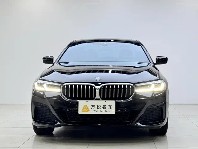 BMW 5 Series — Фото автомобиля 2