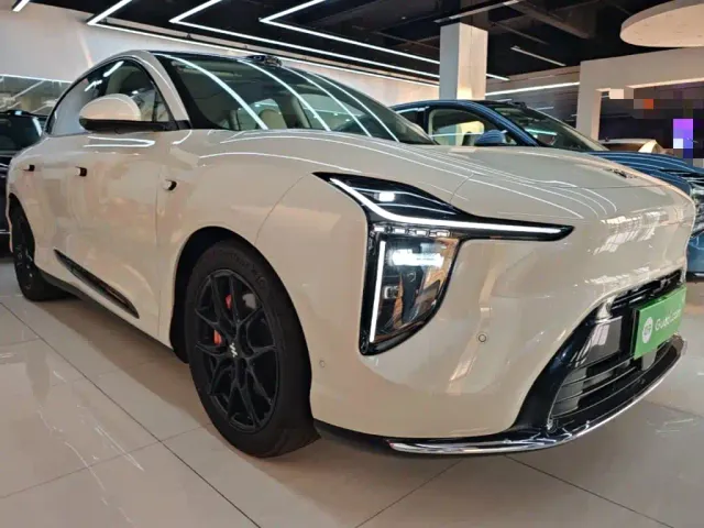 IM Motors LS6 — Фото автомобиля 3