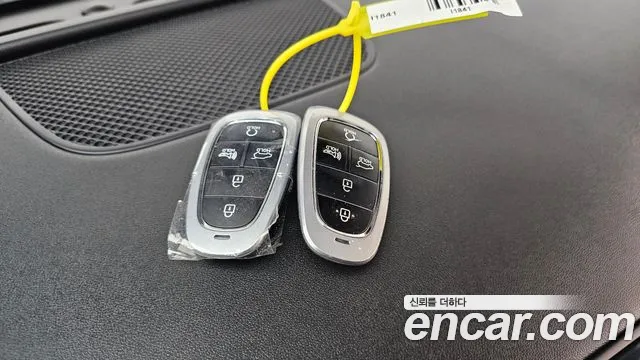 Hyundai Tucson Tucson (NX4) Бензин 1.6 турбо 2WD — Фото автомобиля 15
