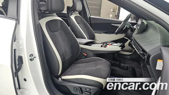 Kia EV6 — Фото автомобиля 19