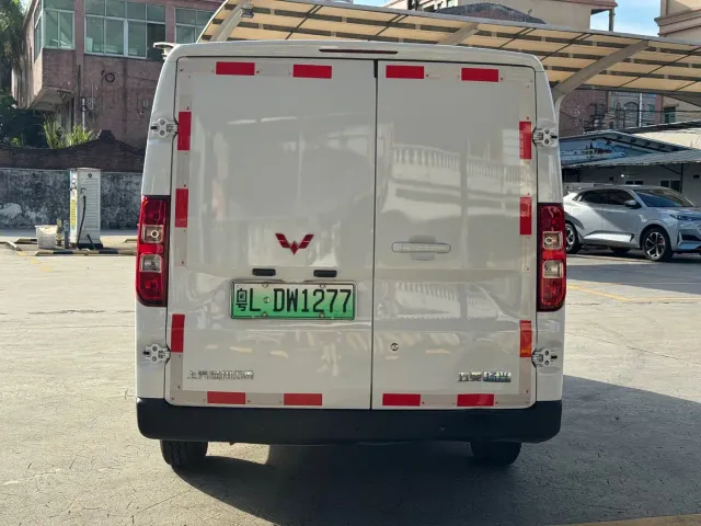 Wuling Yangguang — Фото автомобиля 6