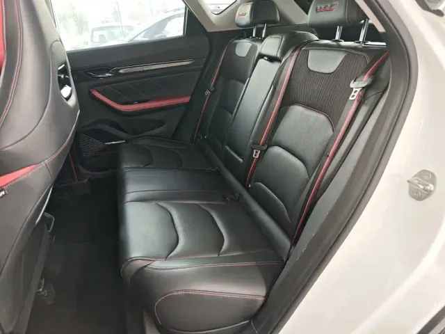 Geely Emgrand S — Фото автомобиля 16