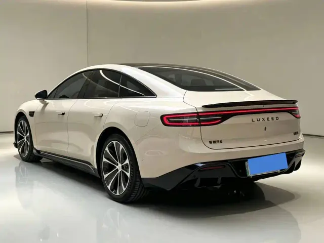 Luxeed S7 — Фото автомобиля 3