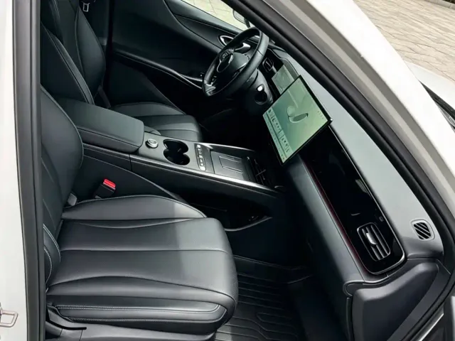 BYD Seal 06 — Фото автомобиля 15