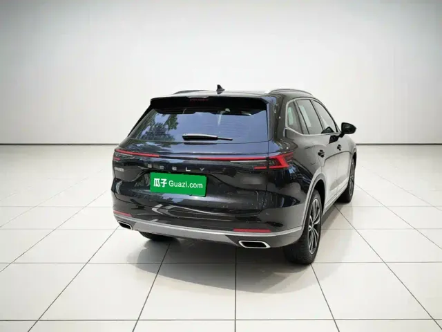 Geely Galaxy Starship 7 EM-i — Фото автомобиля 3