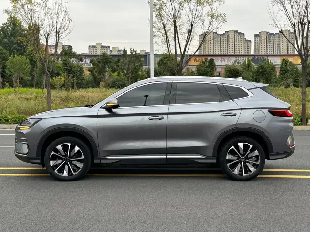 BYD Song PLUS — Фото автомобиля 7