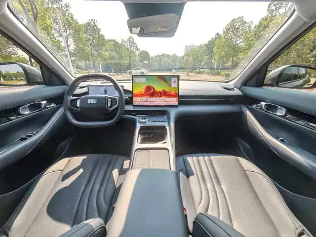 Geely Galaxy E5 — Фото автомобиля 9