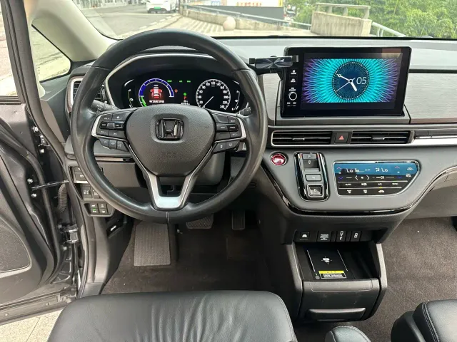 Honda Odyssey — Фото автомобиля 13