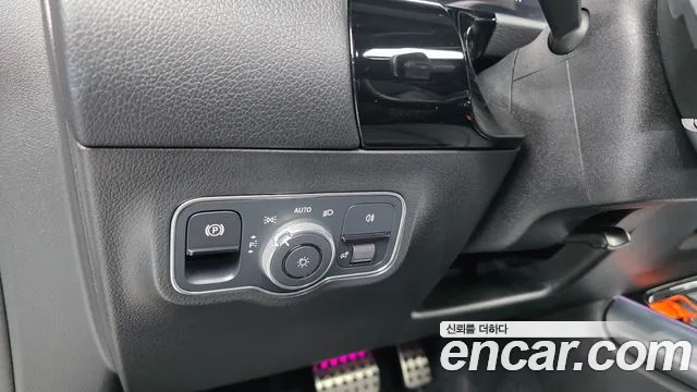Mercedes-Benz EQA — Фото автомобиля 17