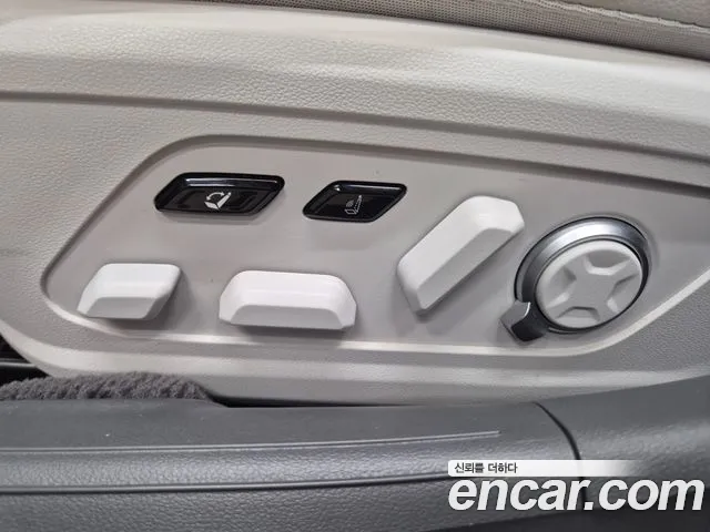 Hyundai Grandeur GN7 — Фото автомобиля 13