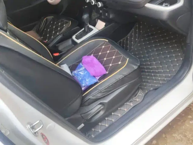 Honda Fit — Фото автомобиля 8