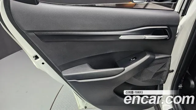 Kia Seltos New — Фото автомобиля 25