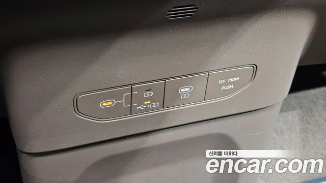 Kia EV9 — Фото автомобиля 30