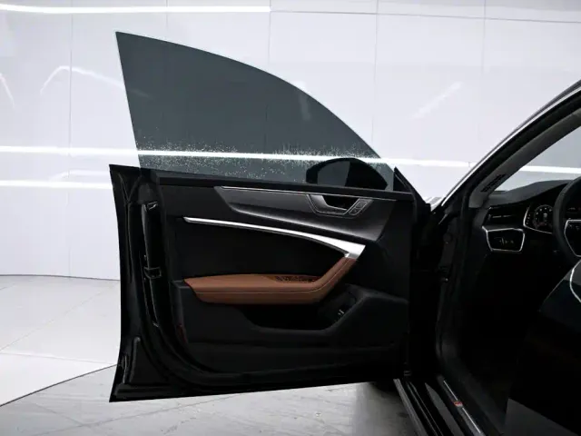 Audi A7L — Фото автомобиля 12