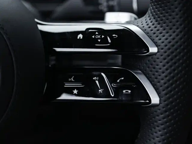 Mercedes-Benz G-Class — Фото автомобиля 17