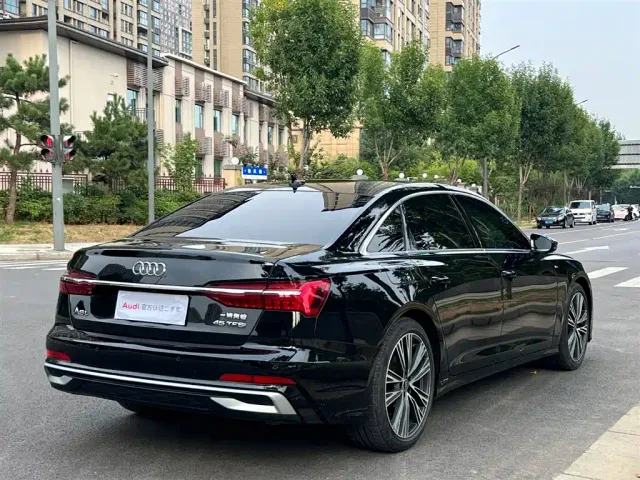 Audi A6L — Фото автомобиля 4