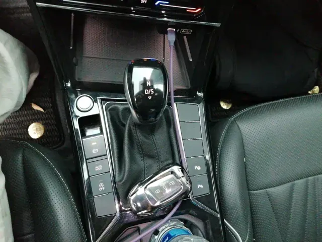 Volkswagen Passat — Фото автомобиля 15