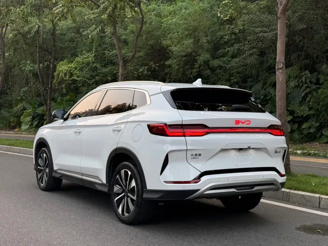 BYD Song PLUS — Фото автомобиля 13