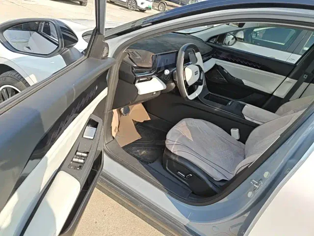 Geely Galaxy L6 — Фото автомобиля 15