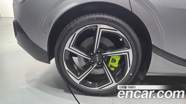Kia EV6 — Фото автомобиля 4