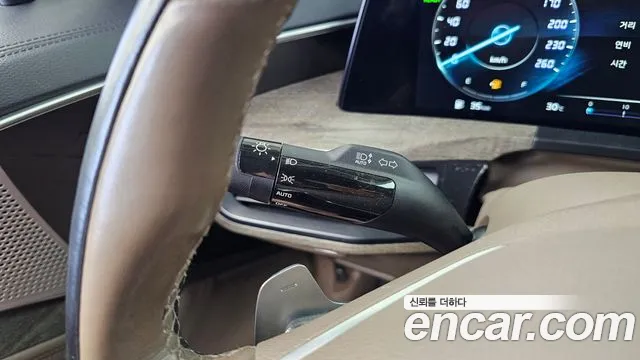 Kia K8 K8 Hybrid — Фото автомобиля 30