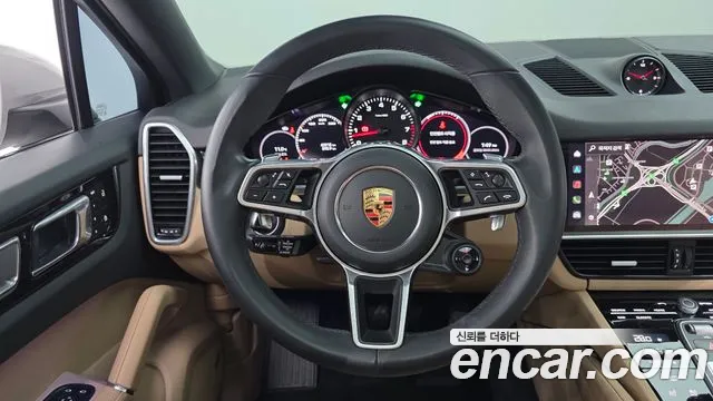Porsche Cayenne — Фото автомобиля 13