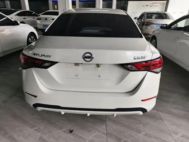 Nissan Sylphy — Фото автомобиля 5