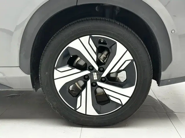 Geely Galaxy E5 — Фото автомобиля 20