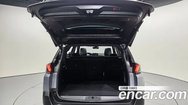 Peugeot 5008 — Фото автомобиля 26