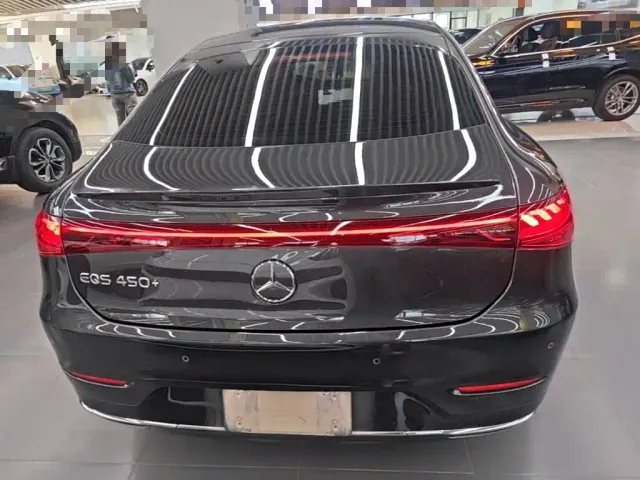 Mercedes-Benz EQS — Фото автомобиля 5